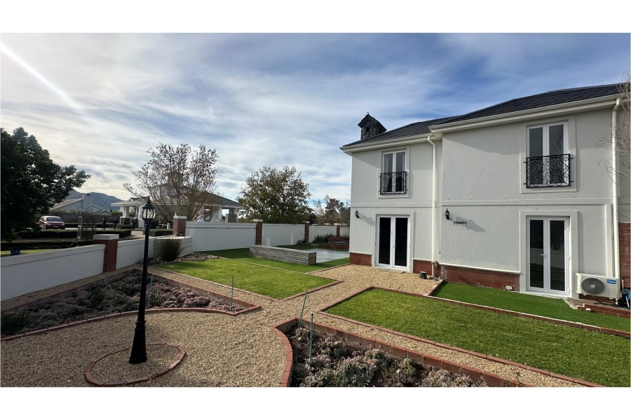 4 Bedroom Property for Sale in Val De Vie Estate Western Cape